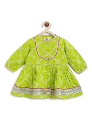 Green printed cotton kurta set 2
