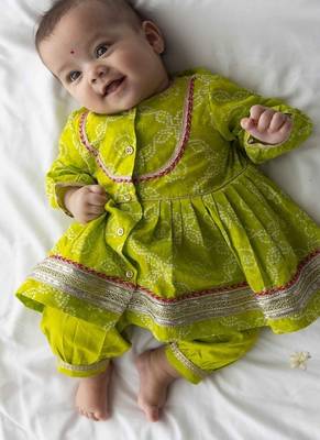 Green printed cotton kurta set 3