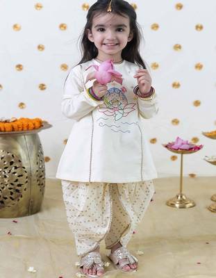Cream embroidered cotton kurta set 2