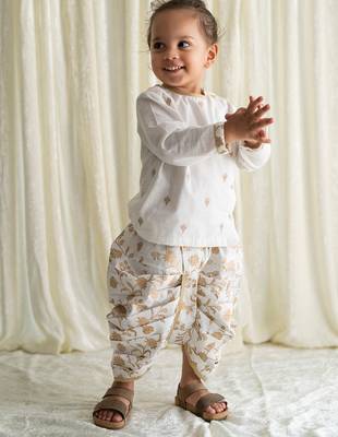 White embroidered cotton kurta set 1