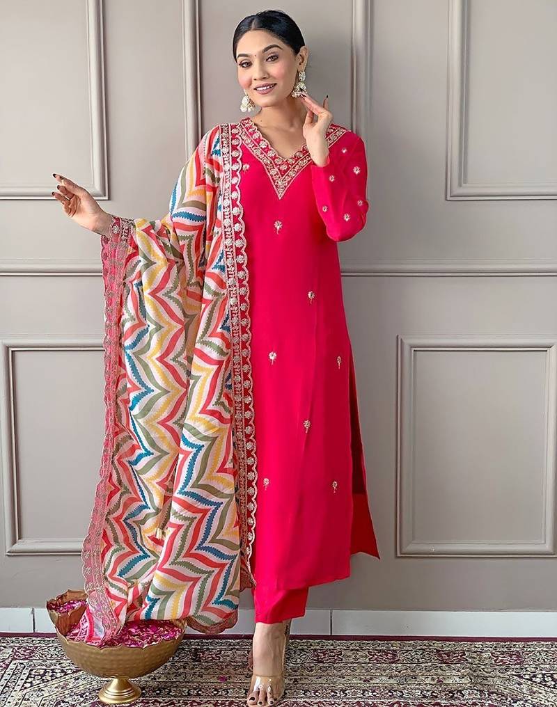 Pink color silk blend embroidred kurti pant dupatta