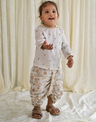 White embroidered cotton kurta set 1