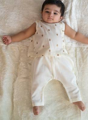Cream embroidered cotton jhabla set 1