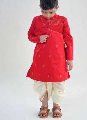 Red embroidered cotton kurta set 2