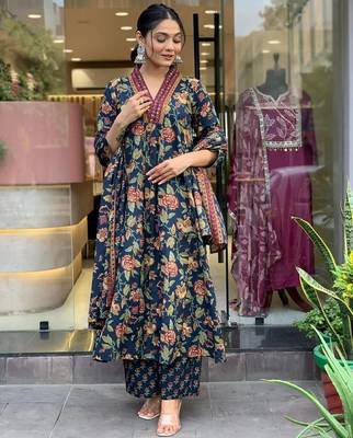 Navy blue floral printed cotton kurta and pant set with mulmul dupatta 4