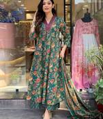 Green floral printed cotton kurta and pant set with mulmul dupatta