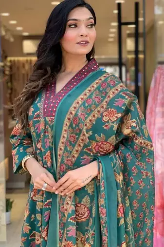 Green floral printed cotton kurta and pant set with mulmul dupatta