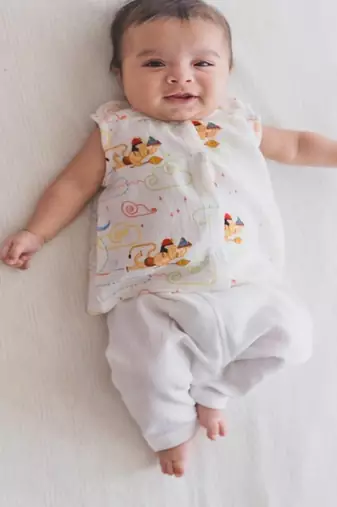 White embroidered cotton jhabla set