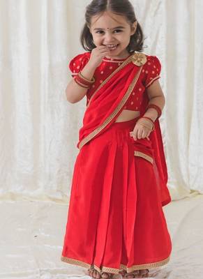 Red plain viscose saree 2