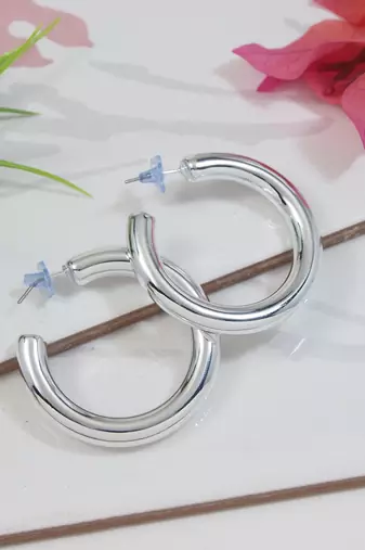 Small fancy half hoop earrings for women (e3301s)