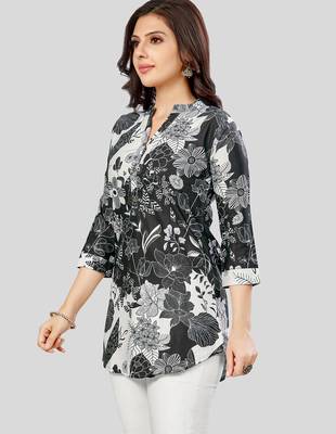  poly crepe printed short kurti 3