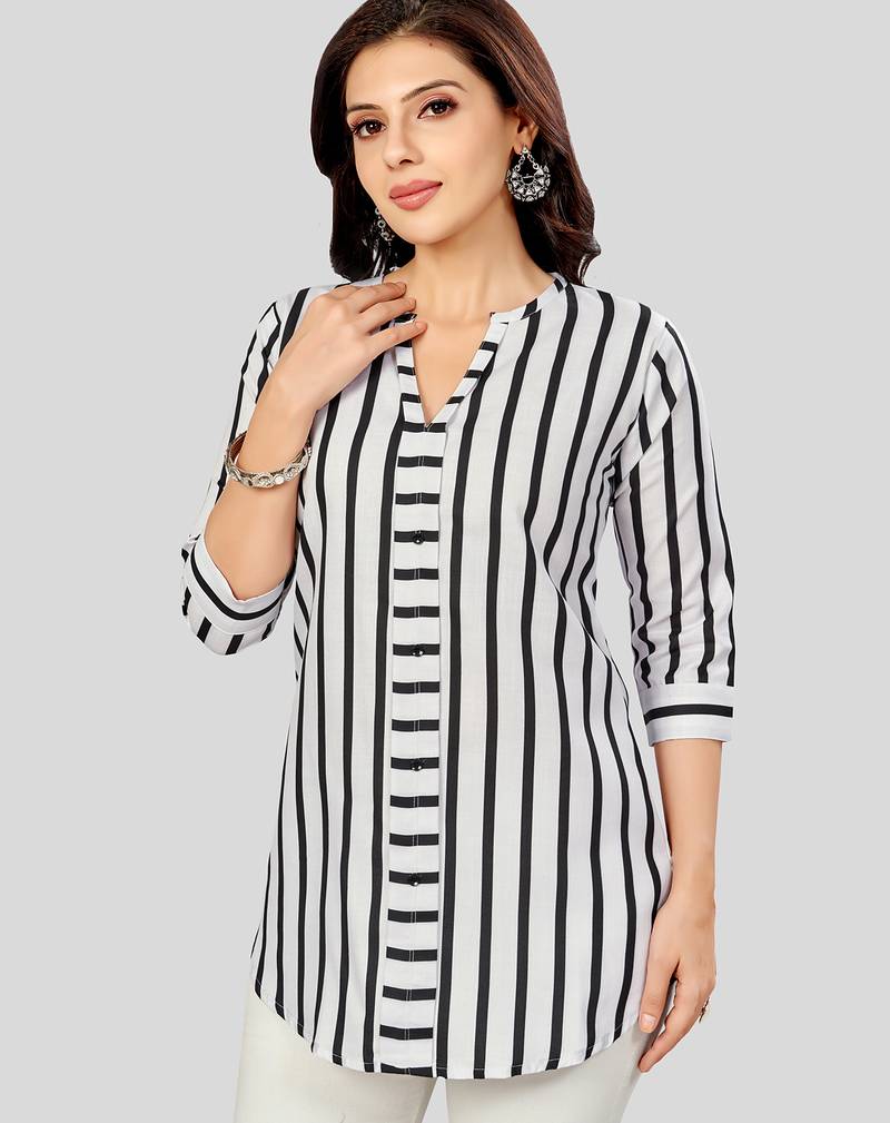 Saree swarg cotton blend printed short kurti