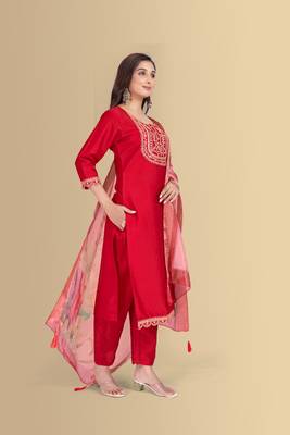 Red color silk blend embroidred kurti pant dupatta 4