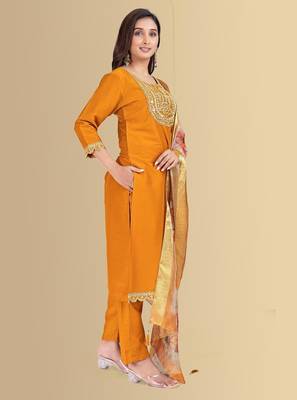 Musturd color silk blend embroidred kurti pant dupatta 4