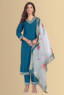 Blue color silk blend v-neck embroidred kurti pant dupatta 1