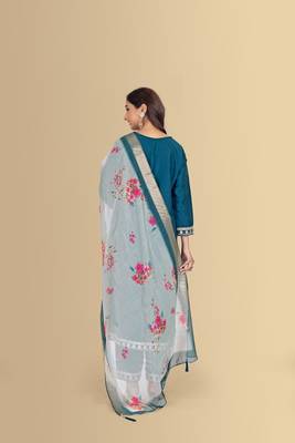 Blue color silk blend v-neck embroidred kurti pant dupatta 2