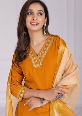Musturd color silk blend v-neck embroidred kurti pant dupatta 5