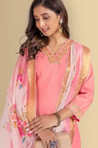 Peach color silk blend v-neck embroidred kurti pant dupatta