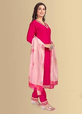 Rani color silk blend v-neck embroidred kurti pant dupatta 4