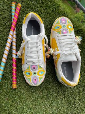 Yellow mirror embroidered leather sneaker 3