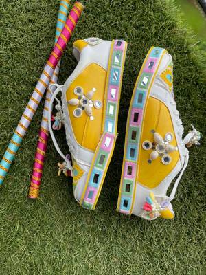 Yellow mirror embroidered leather sneaker 4