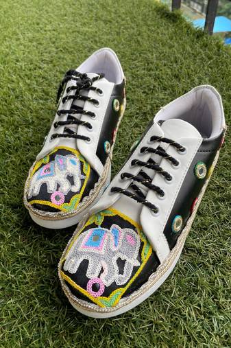 Black mirror embroidered leather sneaker