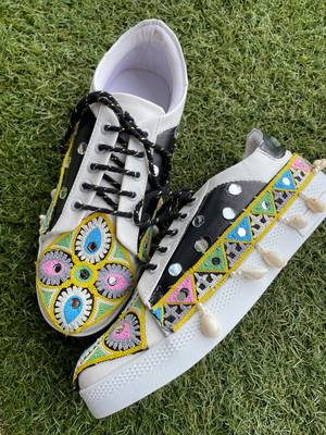 Black mirror embroidered leather sneaker 3