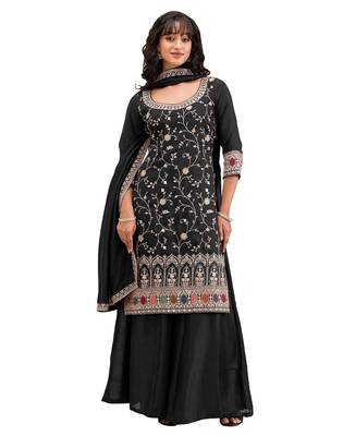 Black vichitra suit with heavy embroidery  1