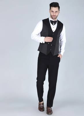 Black 5 pc designer suit with pintex detailing 4