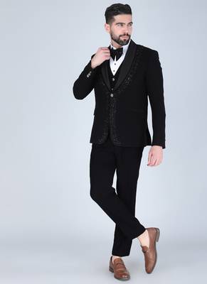 Black 5 pc embroidered designer tuxedo suit for men 2