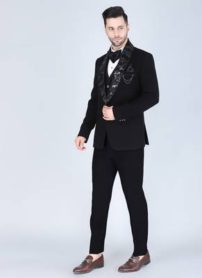 Black 5 pc embroidered designer tuxedo suit for men 2