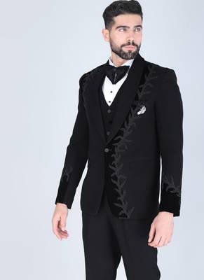 Black 5 pc embroidered designer tuxedo suit for men 2