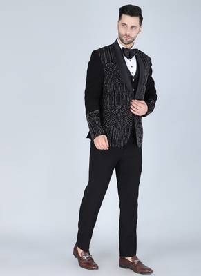 Black 5 pc embroidered designer tuxedo suit for men 3