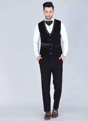 Black 5 pc embroidered designer tuxedo suit for men 4