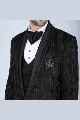 Black 5 pc embroidered designer tuxedo suit for men 5