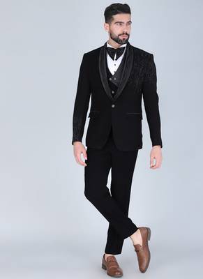 Black 5 pc embroidered designer tuxedo suit for men 1