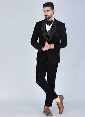 Black 5 pc embroidered designer tuxedo suit for men 3