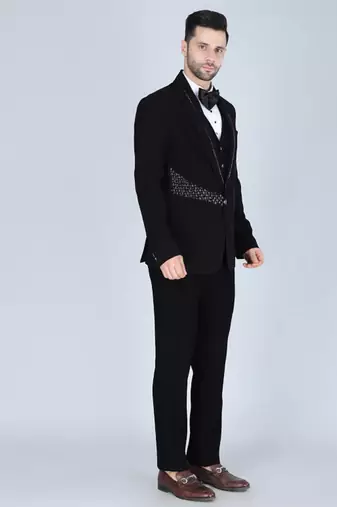 Black 5 pc metal embroidered tuxedo suit for men