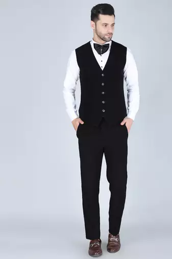 Black 5 pc metal embroidered tuxedo suit for men