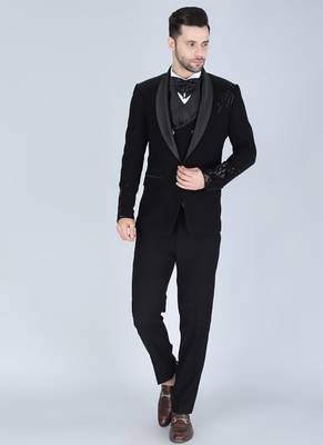 Black 5 pc embroidered designer tuxedo suit for men 2