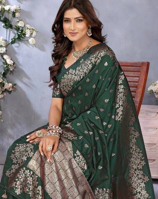 Green color gala weaving blended silk blend saree with blouse 2
