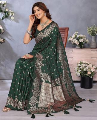 Green color gala weaving blended silk blend saree with blouse 4