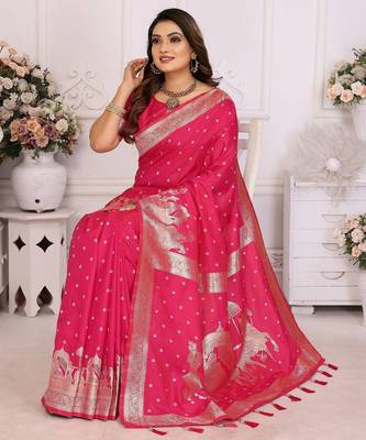 Pink color bandhej weaving kochi blended silk blend saree with blouse 3