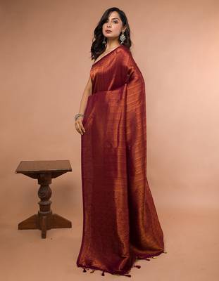 Dual Tone Blended Silk Brocade with Running blouse piece 2