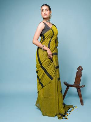 Green and Black Broad Striped Cotton Handloom Saree 4