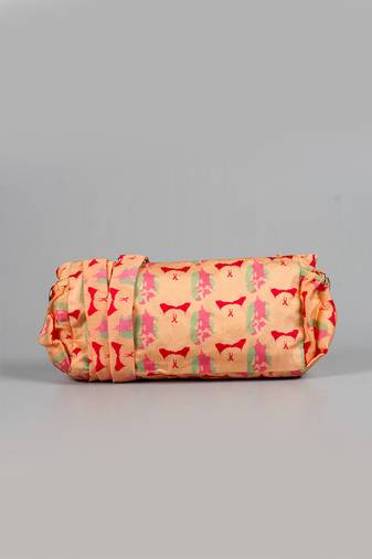 Shadow make up pouch