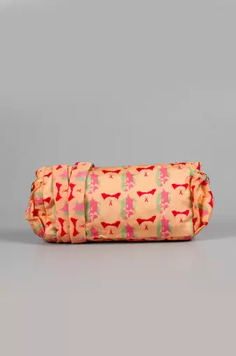 Shadow make up pouch