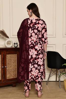 Maroon floral printed kurta set 2