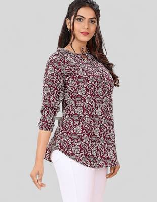  poly crepe printed short kurti 3