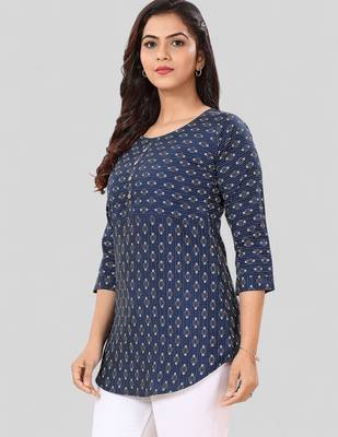 poly crepe printed short kurti 3